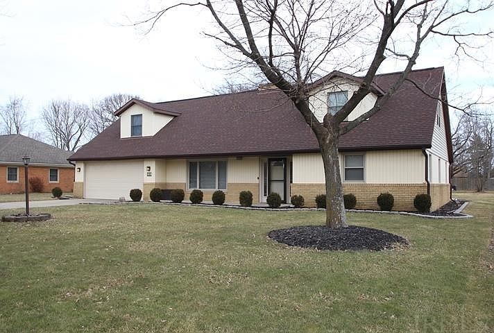 1st image of 1604 N Magnolia Ln