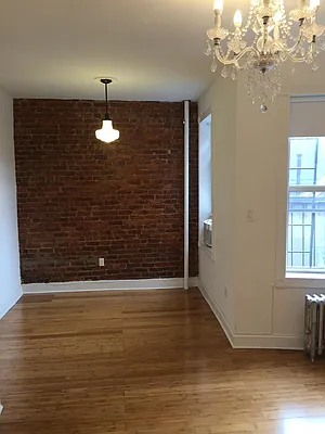 Rented by R New York | media 11