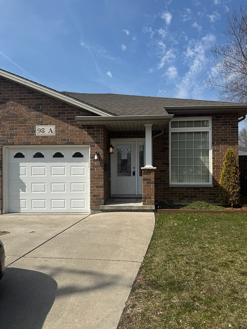 98 Lansdowne Ave #A photo 1