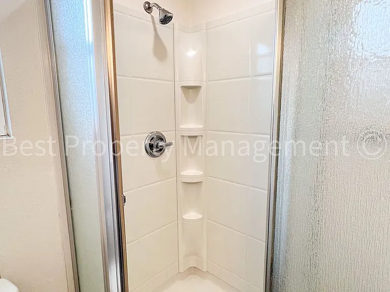 4906 Jensen Rd — Photo 16