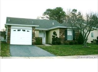 46 Greenbriar Blvd, Brick, NJ 08724