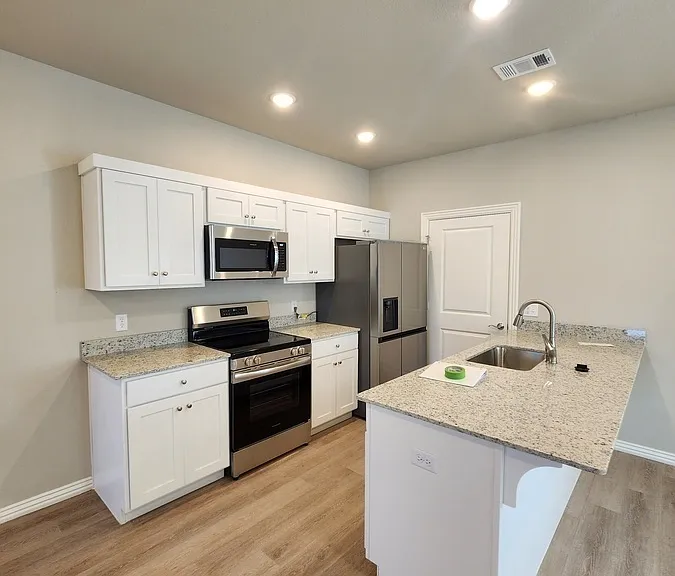 1609 SW Casuarina Dr #2 — Photo 4