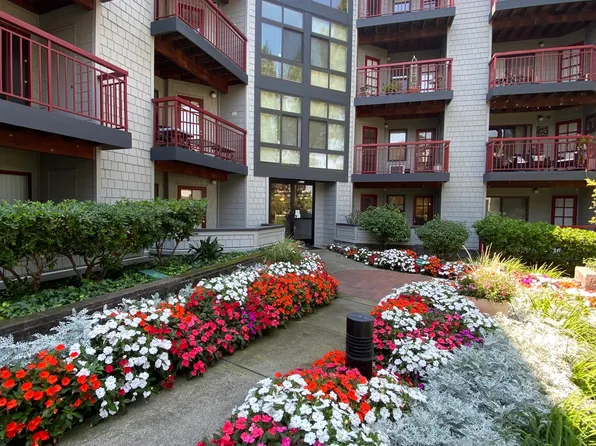 PARK PLACE APARTMENTS