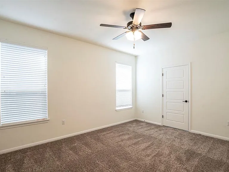 8920 Cattalo Ln — Photo 11