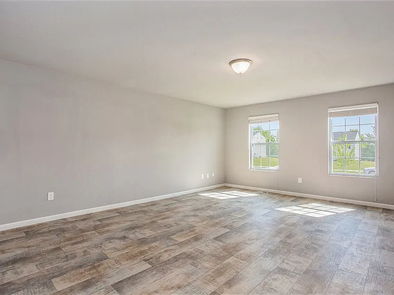 2359 Shadycroft Dr — Photo 10