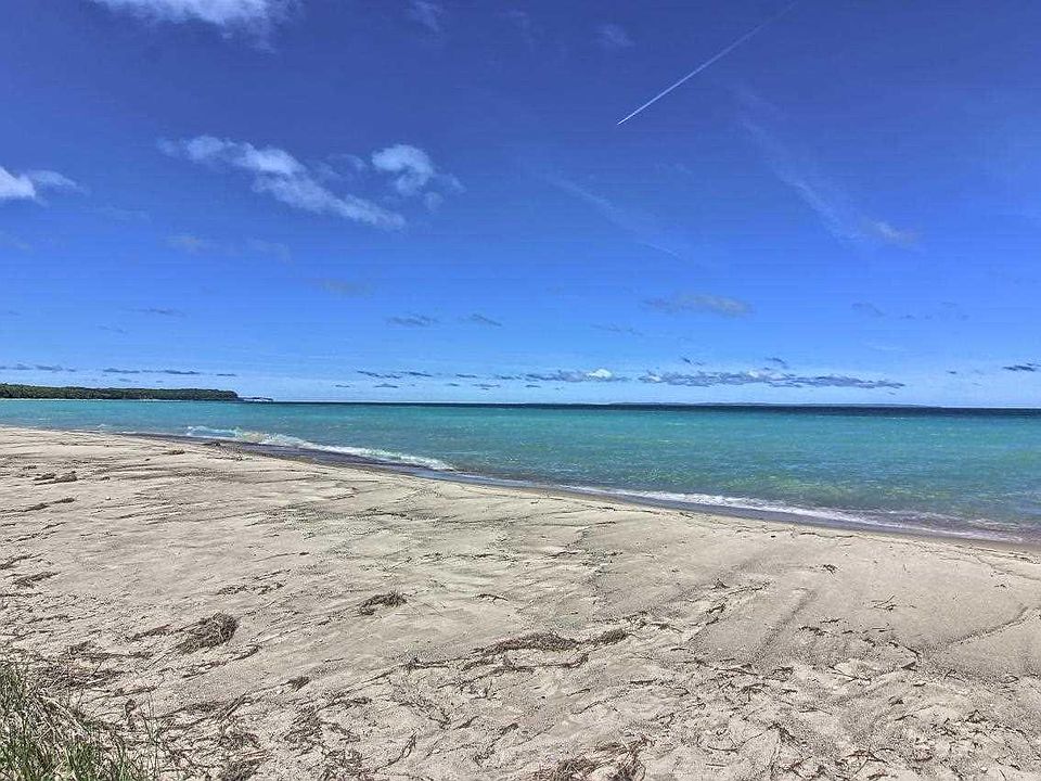 6721 N Omigisi Beach Rd, Northport, MI 49670 Zillow