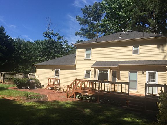4th image of 120 Bentley Way