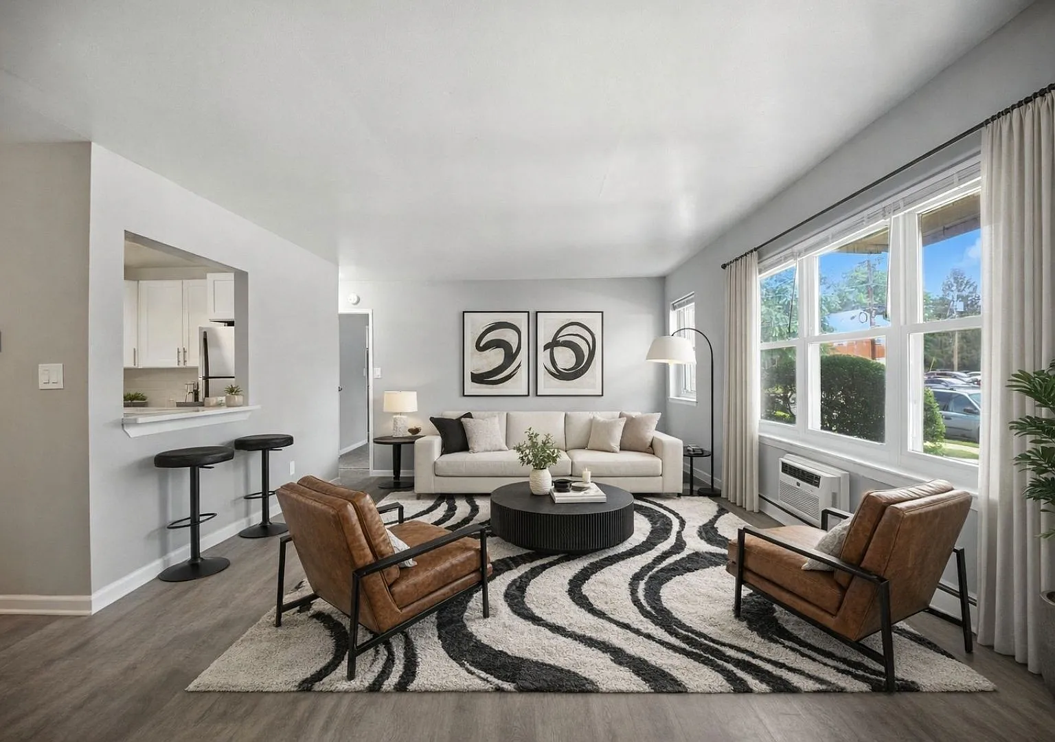 Sunnybrae Apartments — Photo 1