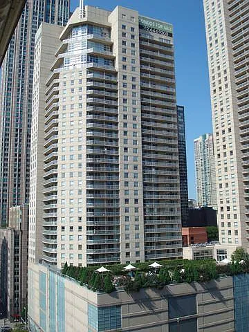 1 bed, 818 sqft, $2,600 — Photo 2