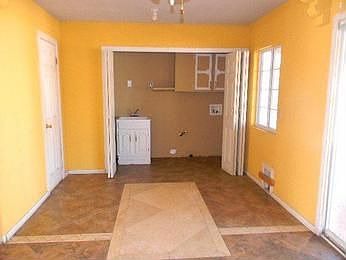 4th image of 4036 Shady Oak Dr