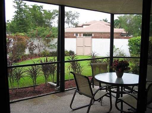 PRIVATE SCR. ENCL. PATIO