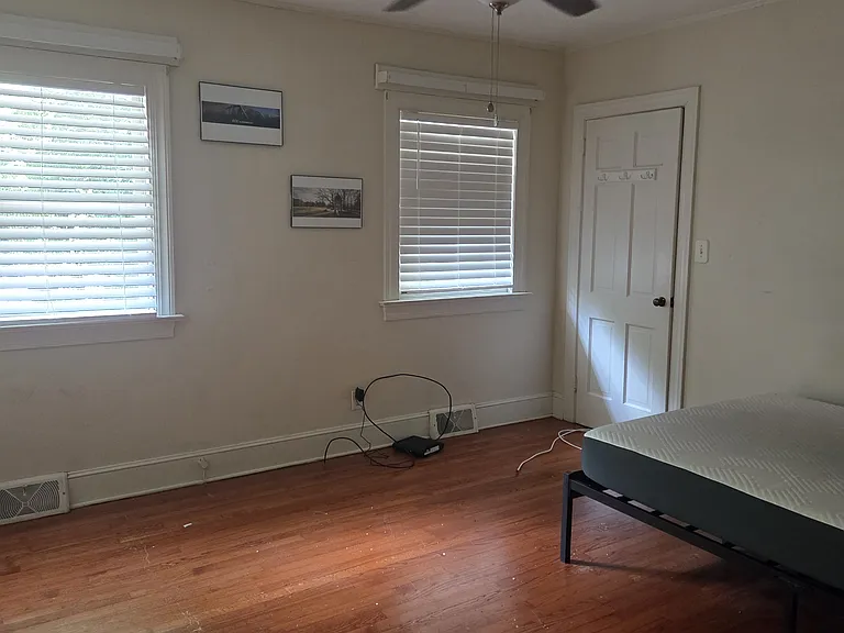 919 SE Greenville Blvd — Photo 9