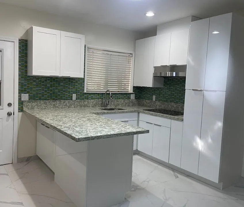 5273 Likini St