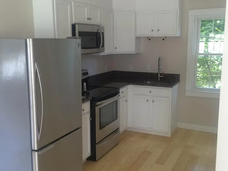 15 Crescent St #15A — Photo 1