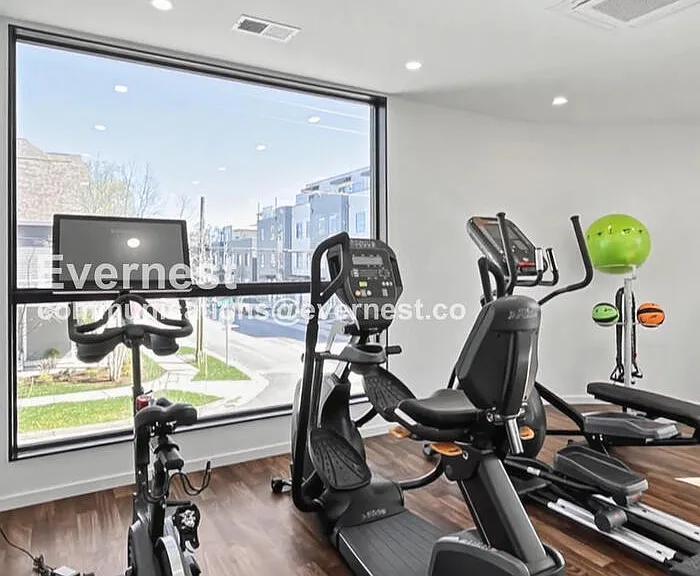 500 Merritt Ave #213 — Photo 22