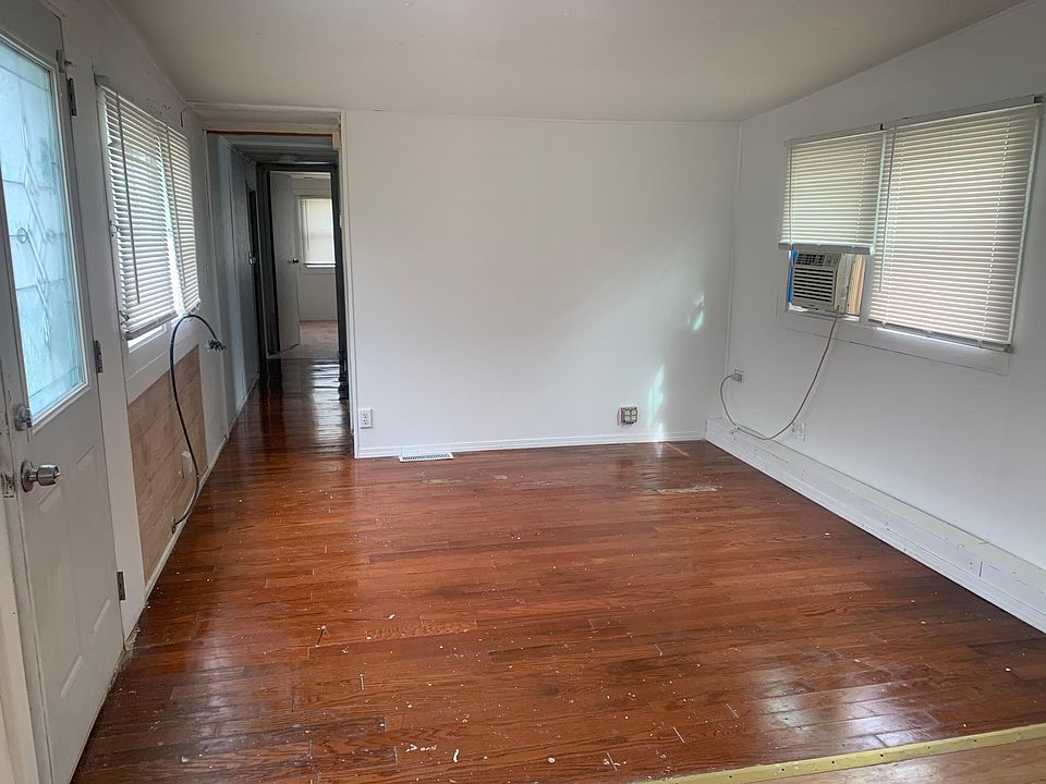 1st image of 2826 E 138th Pl #25