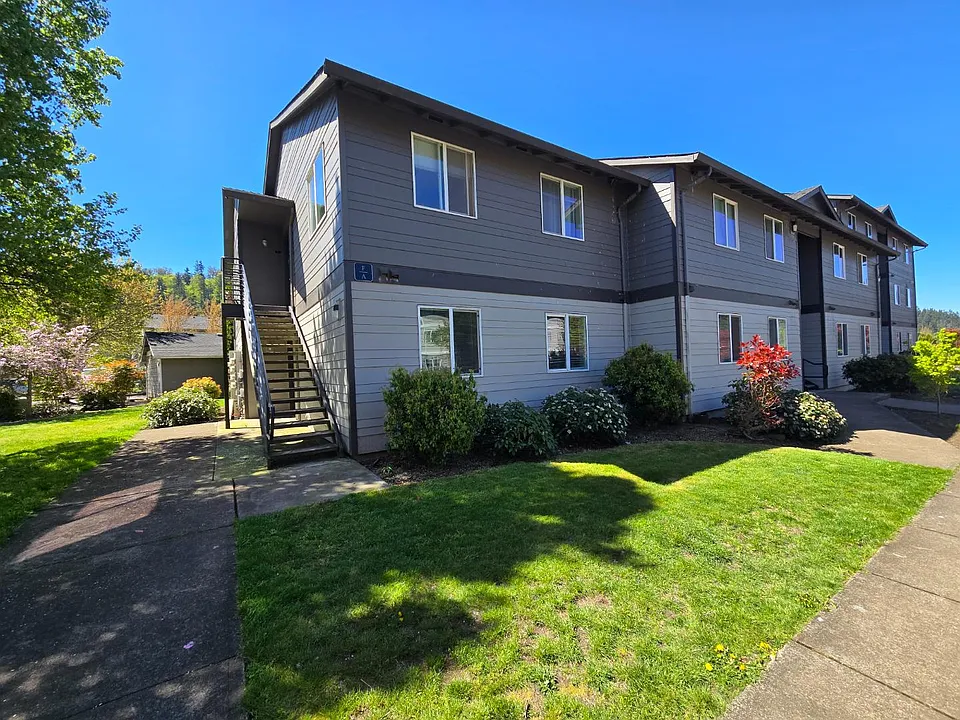 231 Pioneer Dr #271-A