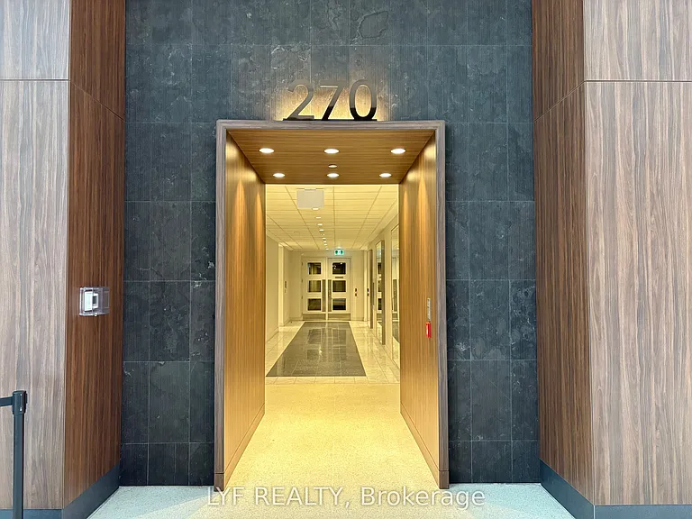 270 Wellington St W #624 — Photo 3