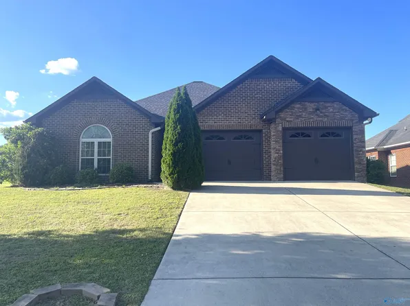 169 Glen Oaks Cir, Glencoe, AL 35905