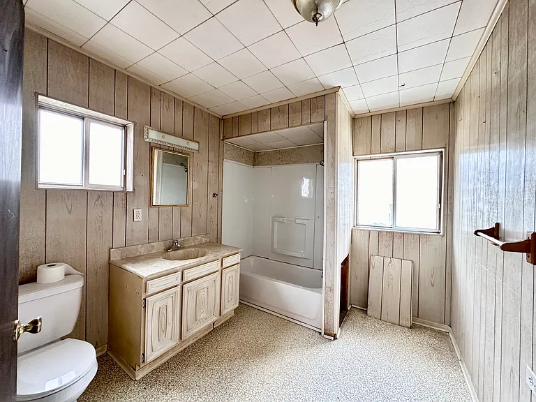 1208 Williams St — Photo 6