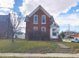 2430 Pershing Blvd, Clinton, IA 52732