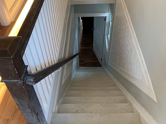 4th image of 3212 Mickle Ave