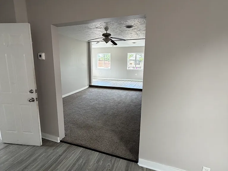423 Hancock St #3 — Photo 3