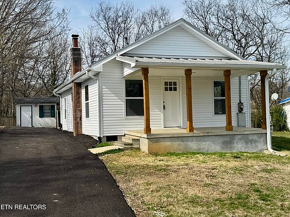 2nd image of 1607 Berry Rd