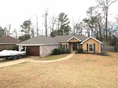 329 Willow Creek Dr, Calhoun, LA, 71225