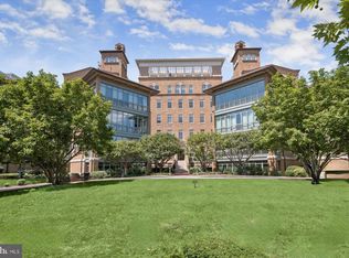 2425 L St NW APT 319, Washington, DC 20037