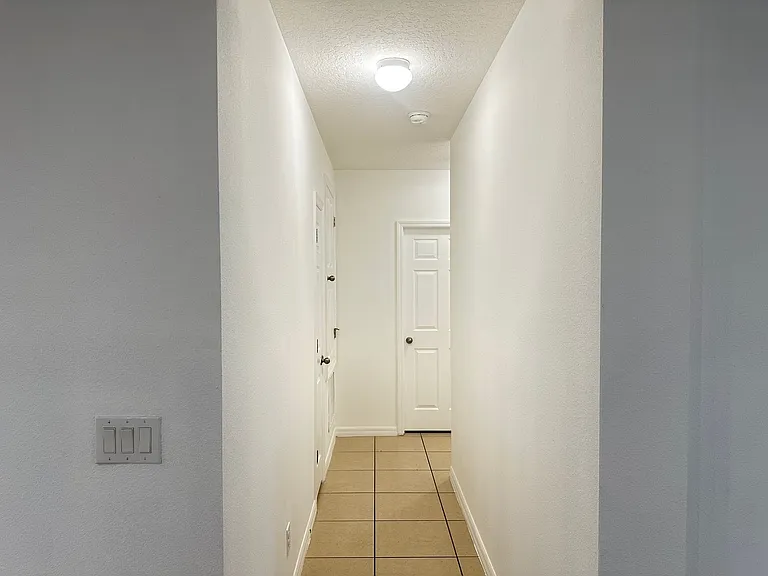 477 Kestrel Dr — Photo 13