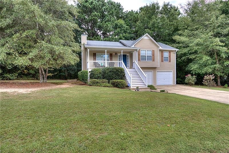 2nd image of 335 Tanner Farm Dr