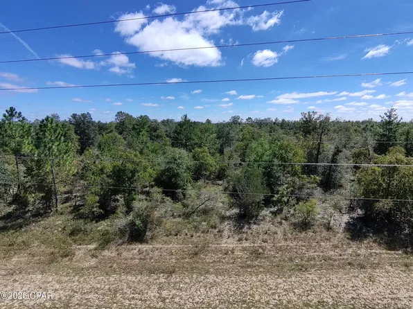 18 Hampshire Blvd, Chipley, FL 32428