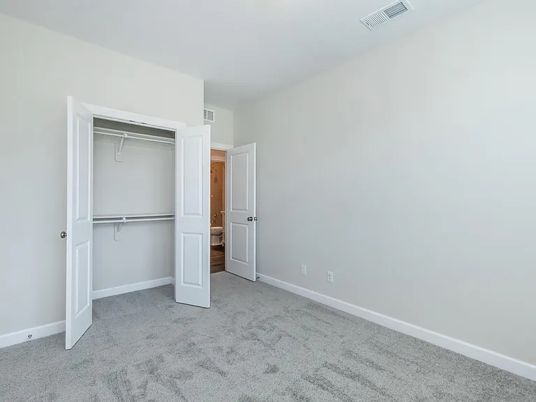 Stonehaven Overland Park — Photo 18