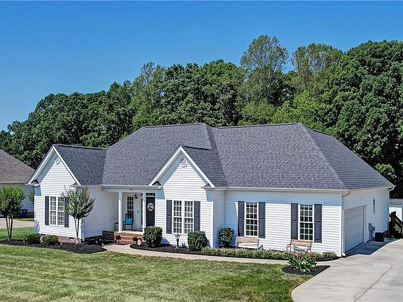 2nd image of 155 Meadow Bluff Ct