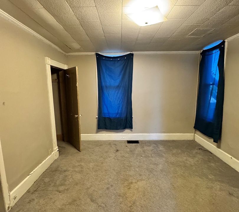 Unit Photo