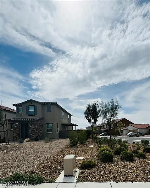 3 bed, 2.5 bath, 1563 sqft, $2,195 — Photo 3