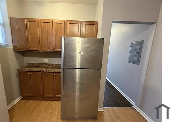 2 bed, $1,686 — Photo 3