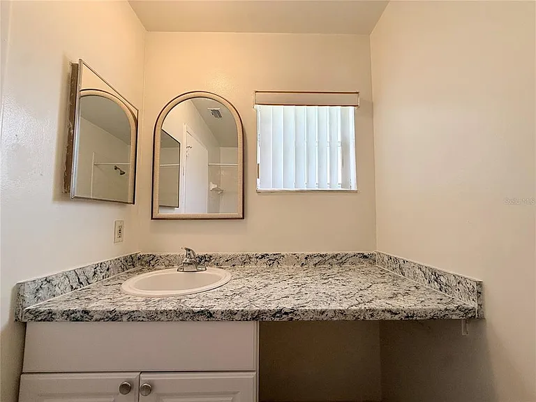 10122 Mason Dixon Cir — Photo 19