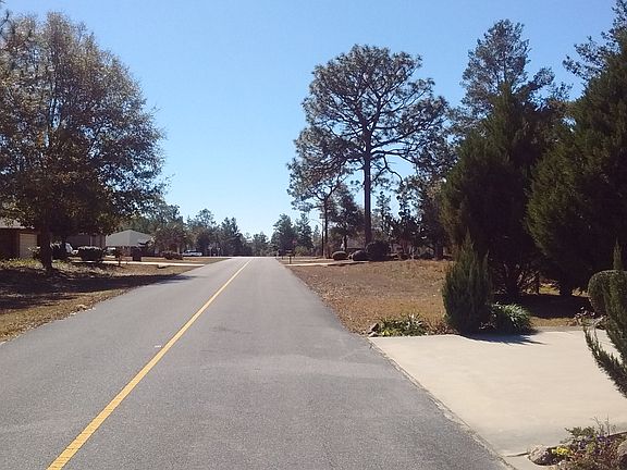 Amy Lane - Driveway on right