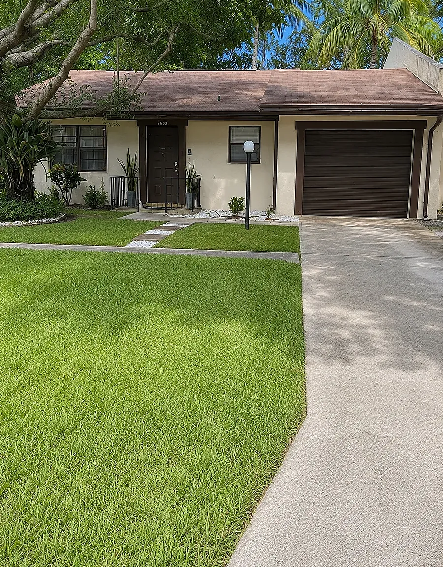 2 bed, 1182 sqft, $3,250 — Photo 1