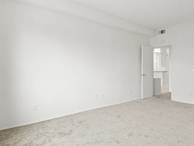 290 Landis Ave #2 — Photo 15