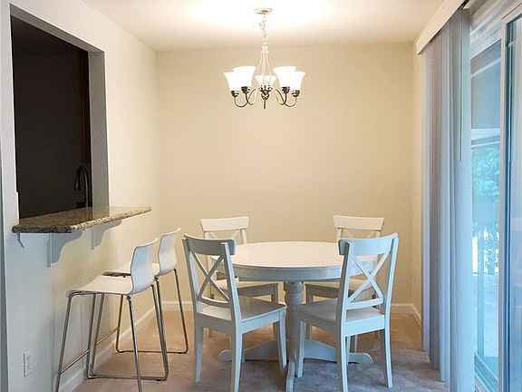 4th image of 511 SE 141st Avenue SE #39