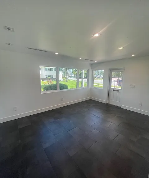 499 1st St S #101 — Photo 5