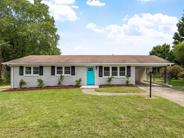 2912 Camberly Dr, Durham, NC 27704