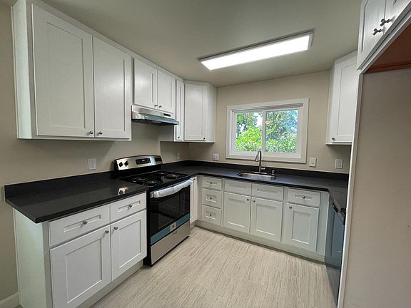 4th image of 506 & 508 Westlake Dr