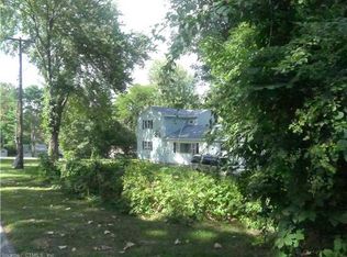 11 Highland Rd, Coventry, CT 06238