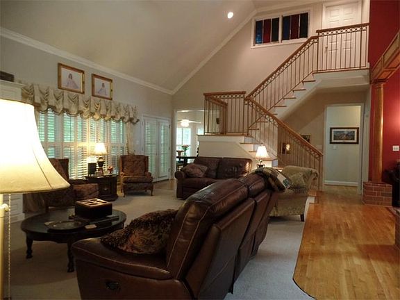 4th image of 5855 Pecan Grove Pl