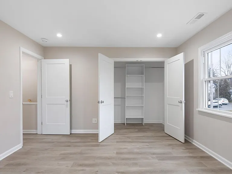 10 Grace St — Photo 8