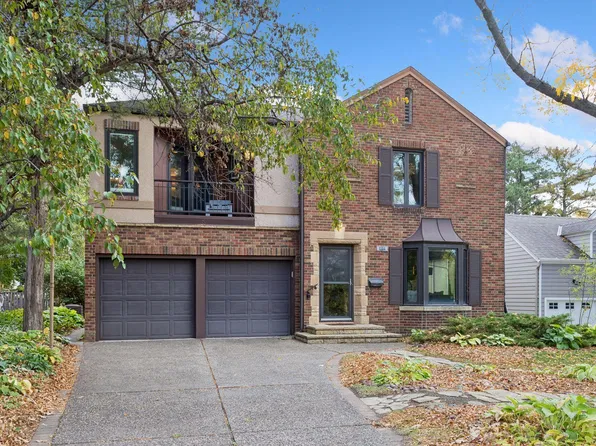 1384 Como Blvd E, Saint Paul, MN 55117